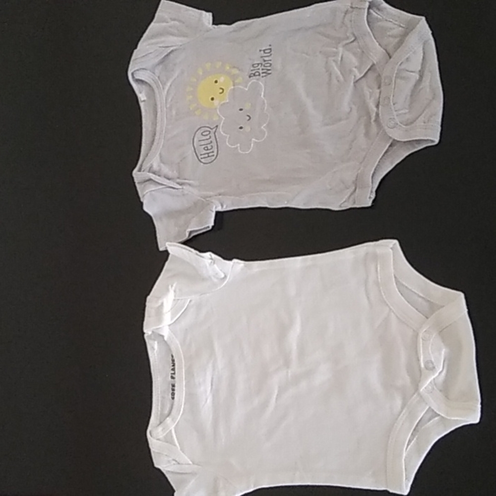 Free Planet 2pack Onesies